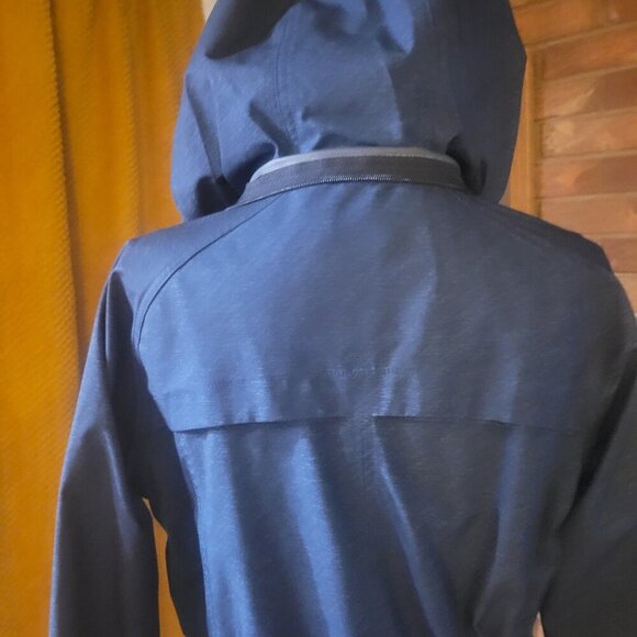 32 Degrees COOL Cinched Waist, Lightweight Navy Jacket - Size S - Picture 6 of 9